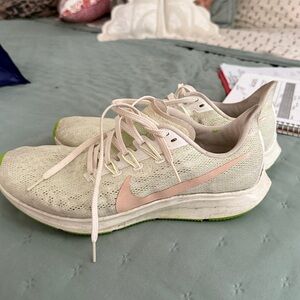 Nike Cream and Green Pegasus